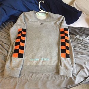 Men’s Off white checkered crewneck